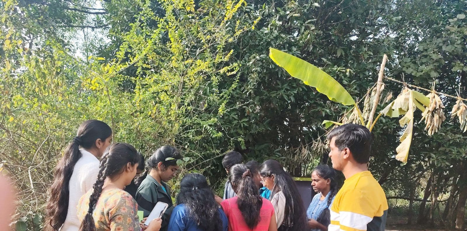 Dravyaguna students on a field visit (1)